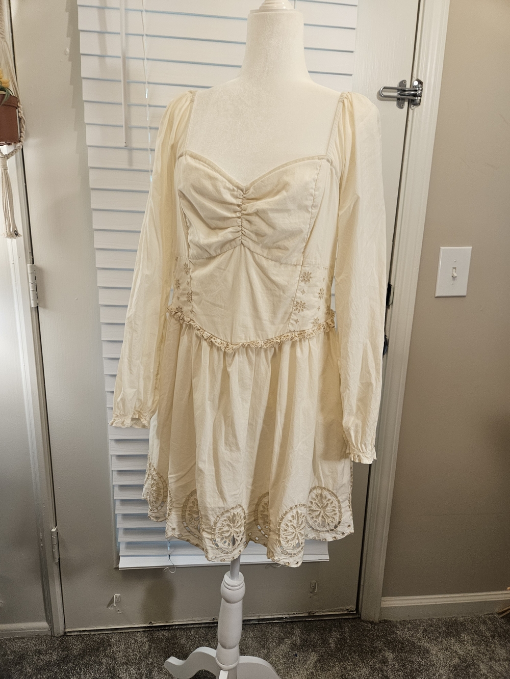 AE American Eagle Cottagecore Cream Sweetheart Ruched Embroidered Sz XL - Picture 3 of 11